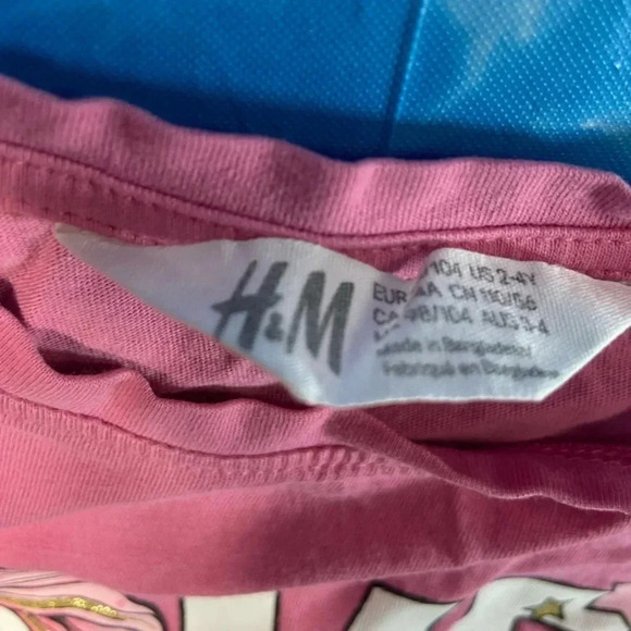 H&M - Toddler Pink Love Shirt - Size 2-4 Years - Picture 3 of 3